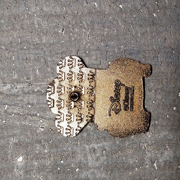 Cheshire cat pin - Picture 2 of 2